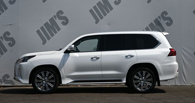 2017 Lexus LX LX 570 4WD Luxury Package Rear Seat Entertainment System  - 23062912 - 7