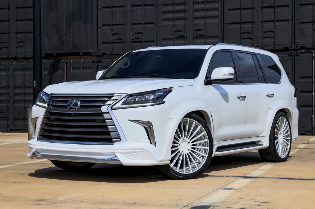 2017 Lexus LX LX 570 4WD - Wald Black Bison Edition - 22903791 | Video 1