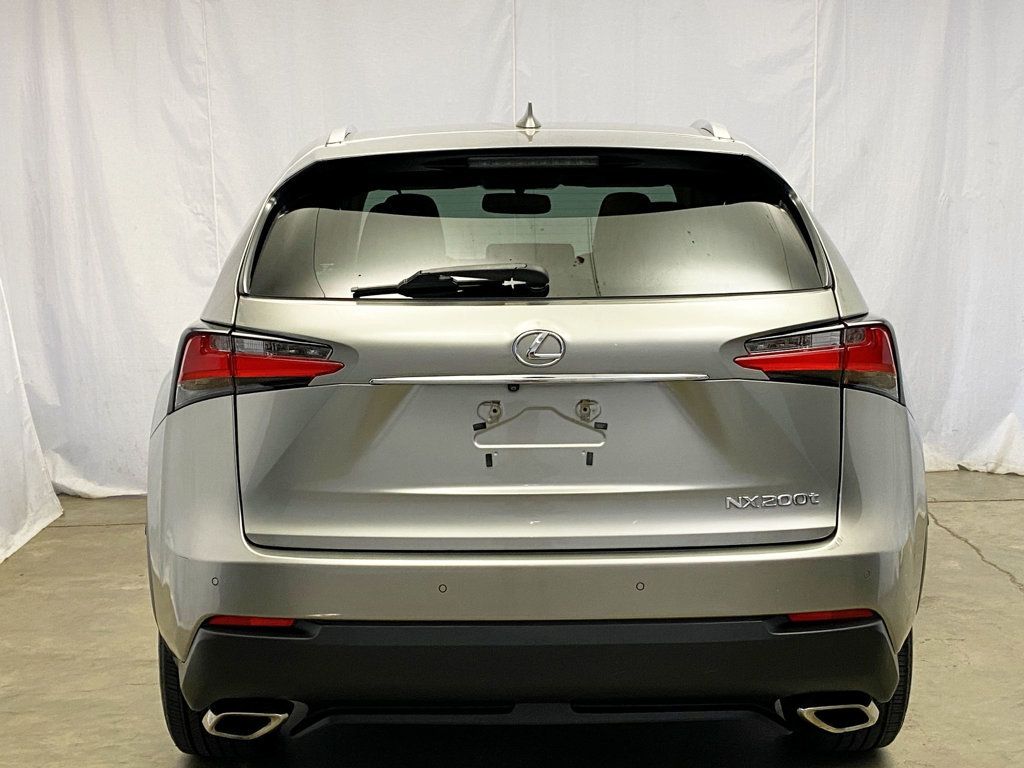 2017 Lexus NX 200t Luxury photo 4