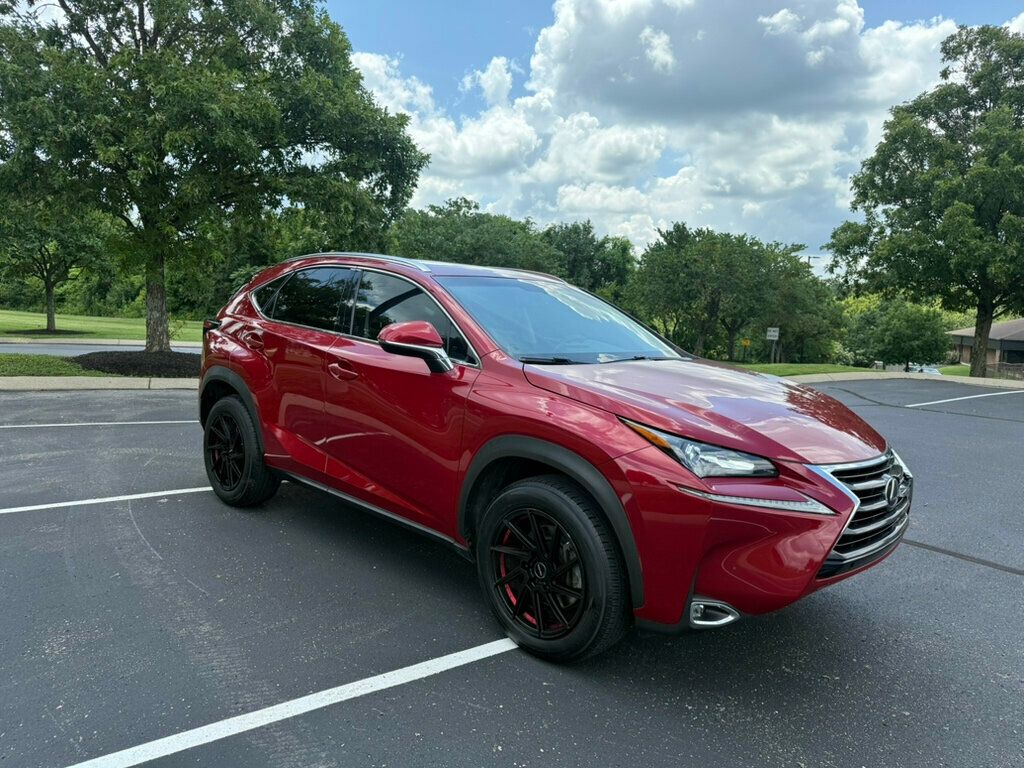 2017 Lexus NX 200t Luxury photo 3