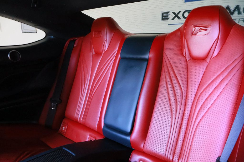 2017 Lexus RC F photo 39