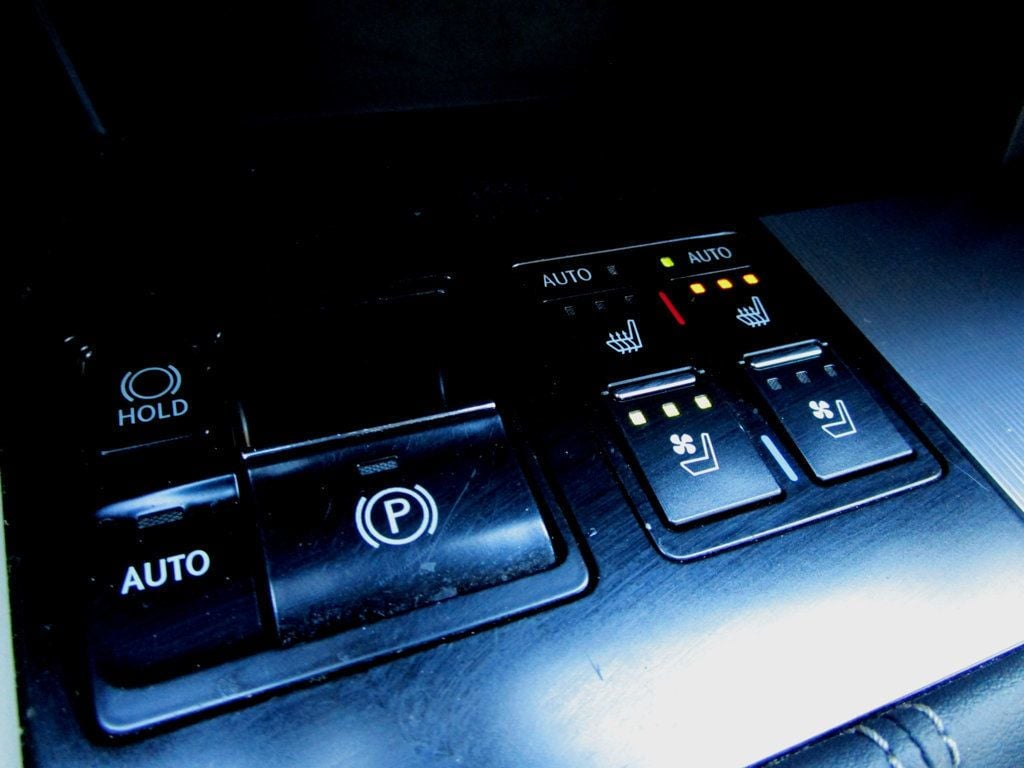 2017 Lexus RX F-Sport Package  - 22937608 - 24