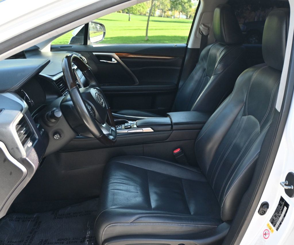 Lexus RX photo 12