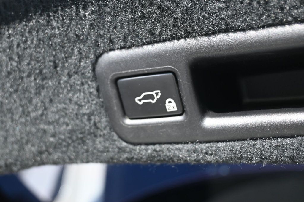 Lexus RX photo 17