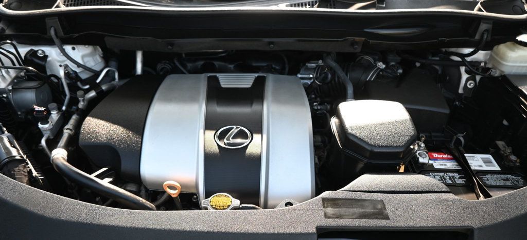 Lexus RX photo 19