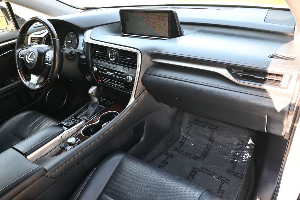 Lexus RX photo 8
