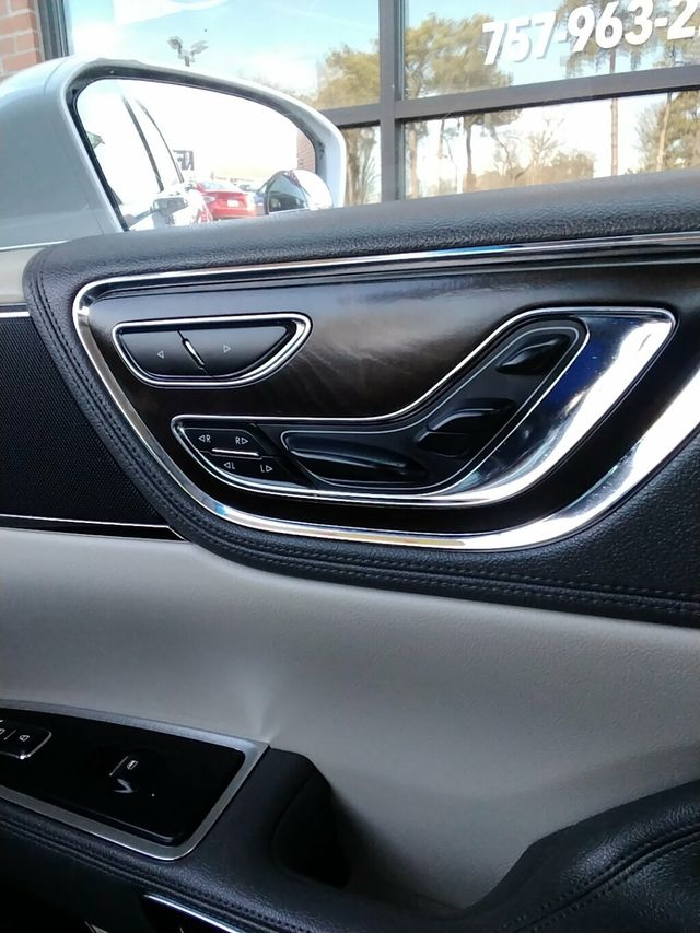 2017 Lincoln Continental Reserve AWD - 22986351 - 23