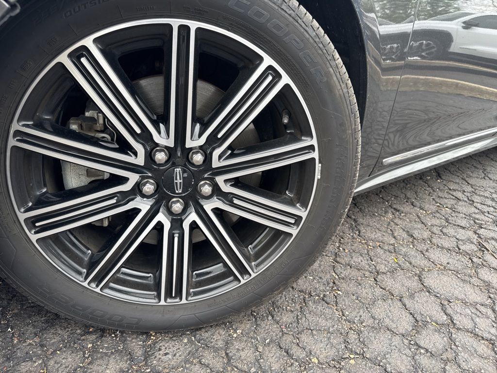 2017 Lincoln Continental Reserve AWD - 23017088 - 2