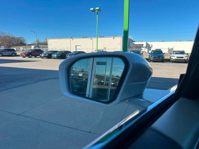 2017 Lincoln Continental Reserve AWD - 22947825 - 20