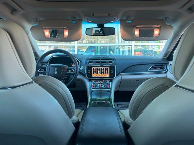 2017 Lincoln Continental Reserve AWD - 22947825 - 24