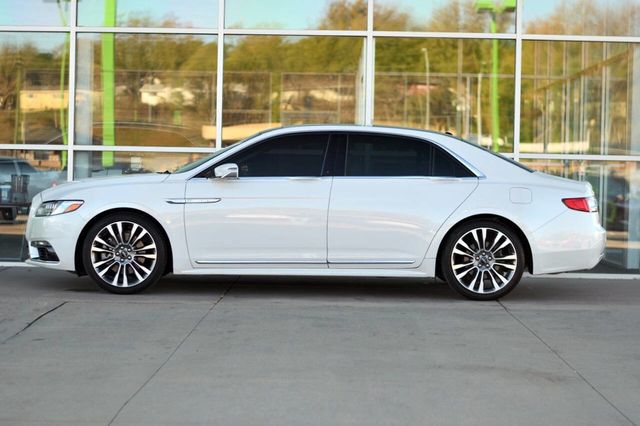 2017 Lincoln Continental Reserve AWD - 22947825 - 3
