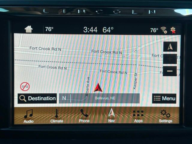 2017 Lincoln Continental Reserve AWD - 22947825 - 41