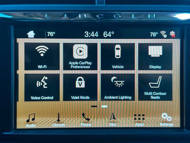 2017 Lincoln Continental Reserve AWD - 22947825 - 43