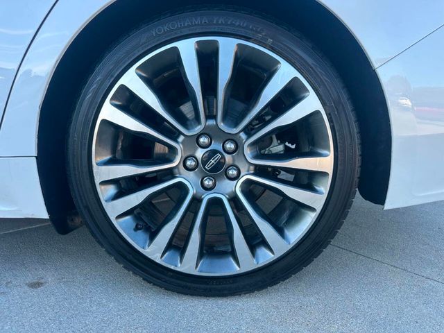 2017 Lincoln Continental Reserve AWD - 22947825 - 48