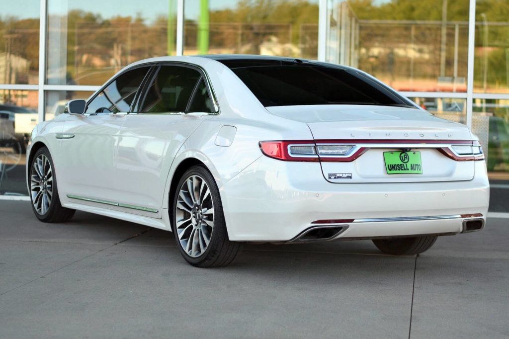 2017 Lincoln Continental Reserve photo 3