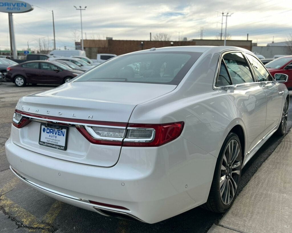 2017 Lincoln Continental Reserve FWD - 22742349 - 3