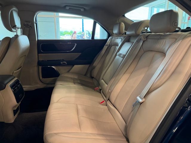 2017 Lincoln Continental Select FWD - 23039536 - 20