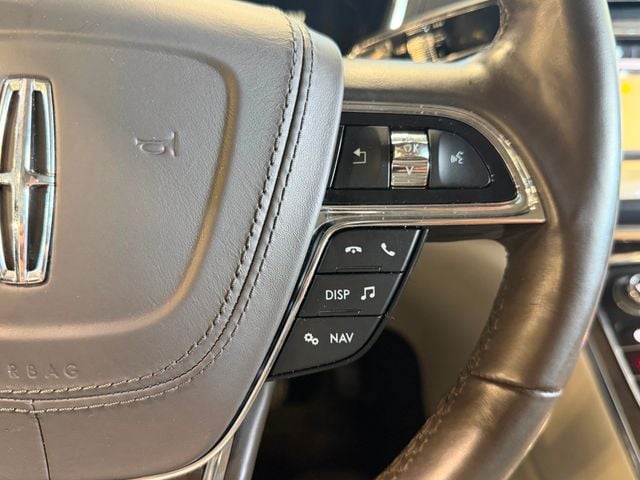 2017 Lincoln Continental Select FWD - 23039536 - 25