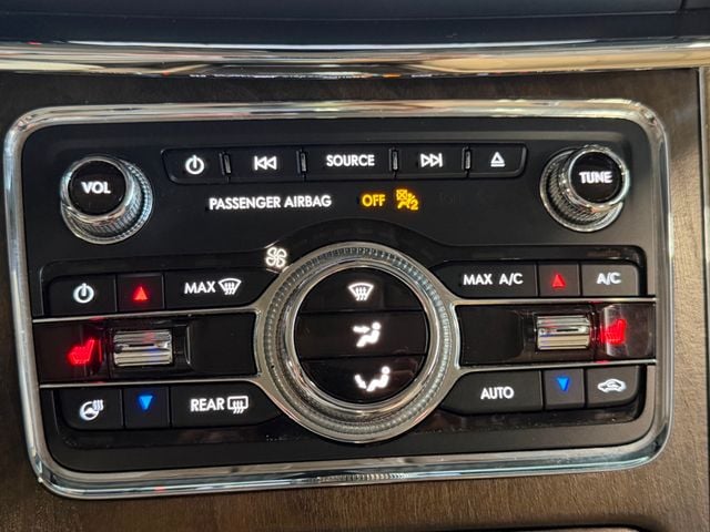 2017 Lincoln Continental Select FWD - 23039536 - 31