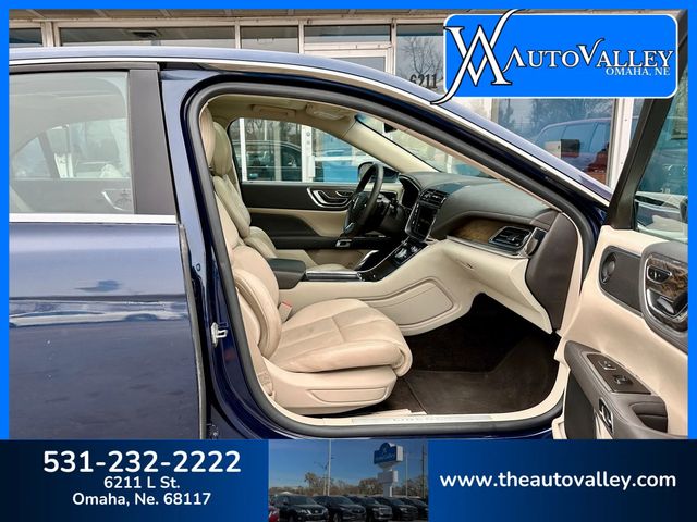 2017 Lincoln Continental Select Sedan 4D - 22939061 - 15