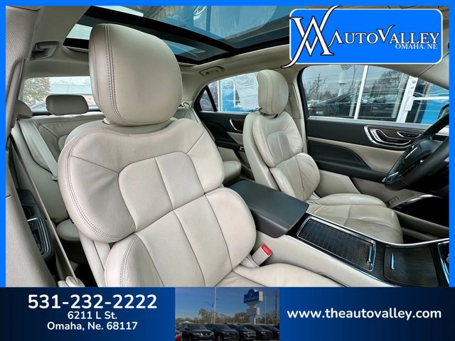 2017 Lincoln Continental Select Sedan 4D - 22939061 - 16