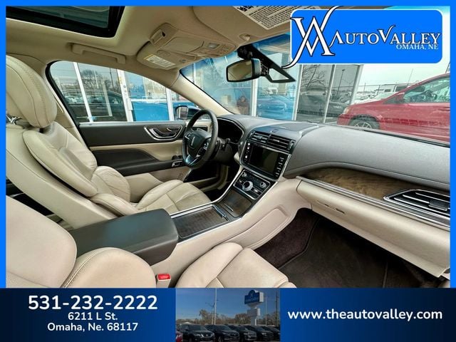 2017 Lincoln Continental Select Sedan 4D - 22939061 - 17