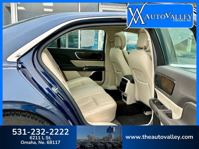 2017 Lincoln Continental Select Sedan 4D - 22939061 - 23