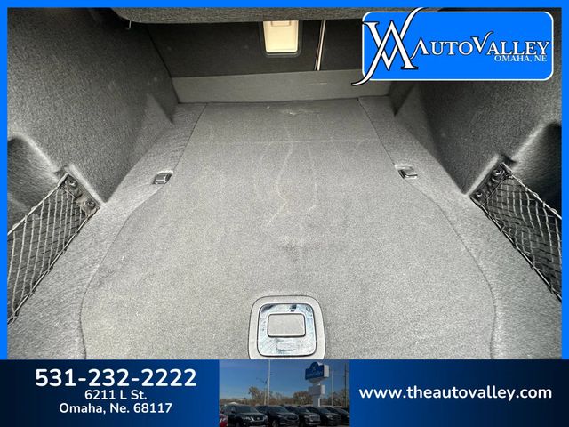 2017 Lincoln Continental Select Sedan 4D - 22939061 - 40