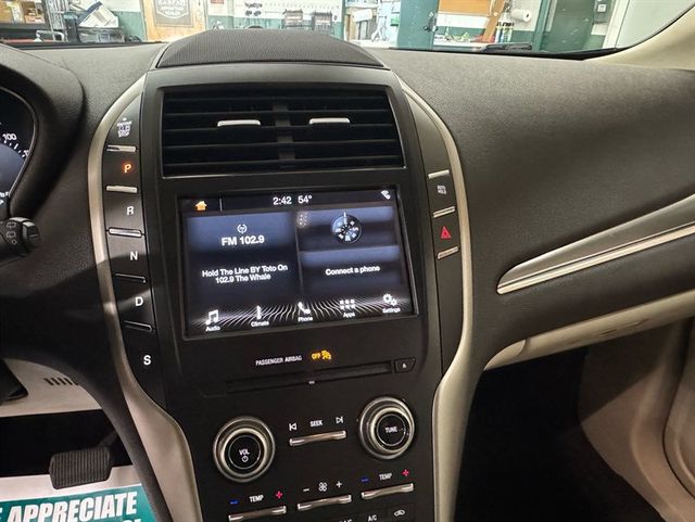 2017 Lincoln MKC Premiere AWD - 22954746 - 16
