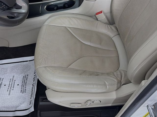 2017 Lincoln MKC Reserve AWD - 23001505 - 18