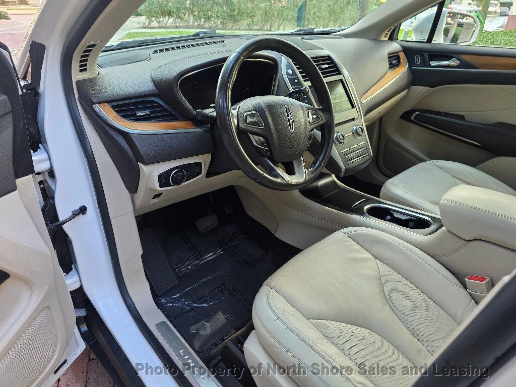 2017 Lincoln MKC Select AWD - 22938610 - 14