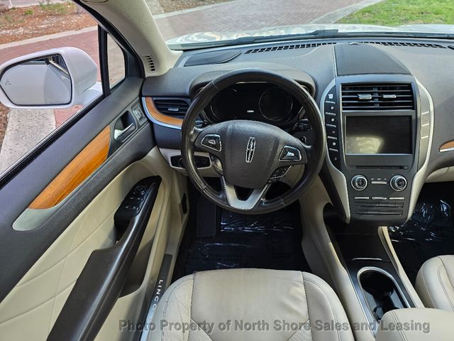 2017 Lincoln MKC Select AWD - 22938610 - 19