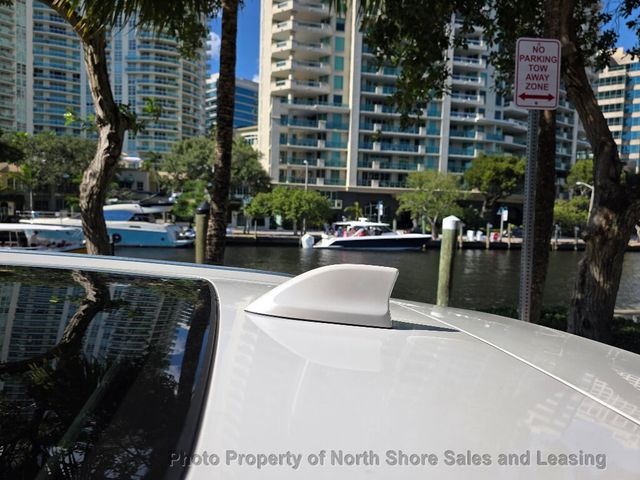 2017 Lincoln MKC Select AWD - 22938610 - 37