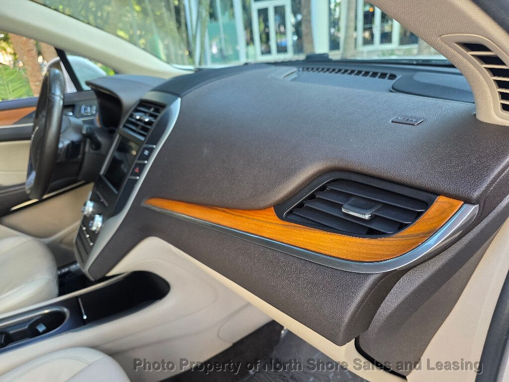 2017 Lincoln MKC Select AWD - 22938610 - 54