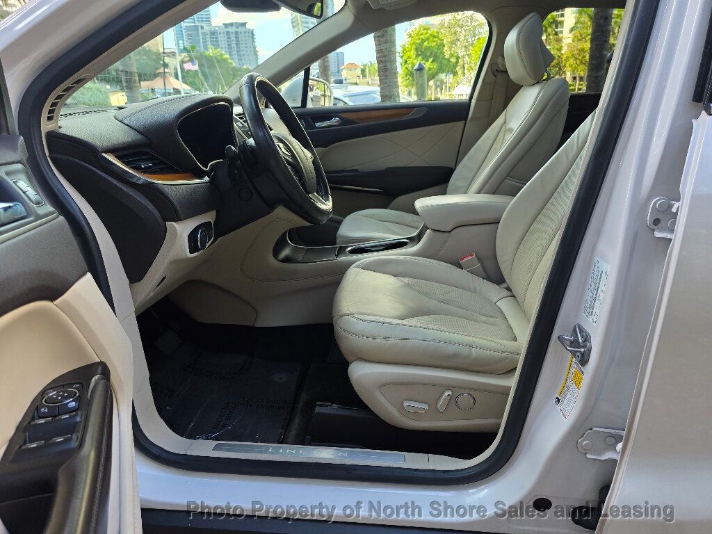 2017 Lincoln MKC Select AWD - 22938610 - 5