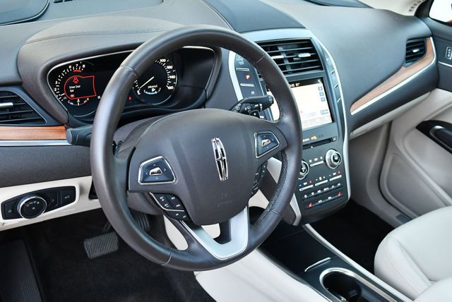 2017 Lincoln MKC Select FWD SUV W/Select Plus Package - 22978876 - 11