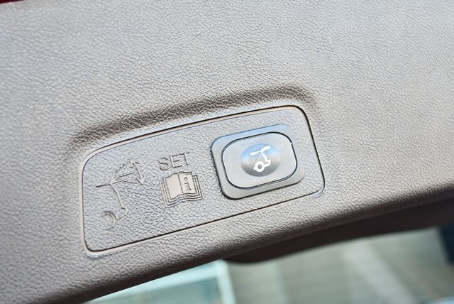 2017 Lincoln MKC Select FWD SUV W/Select Plus Package - 22978876 - 16