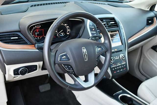 2017 Lincoln MKC Select FWD SUV W/Select Plus Package - 22978876 - 39