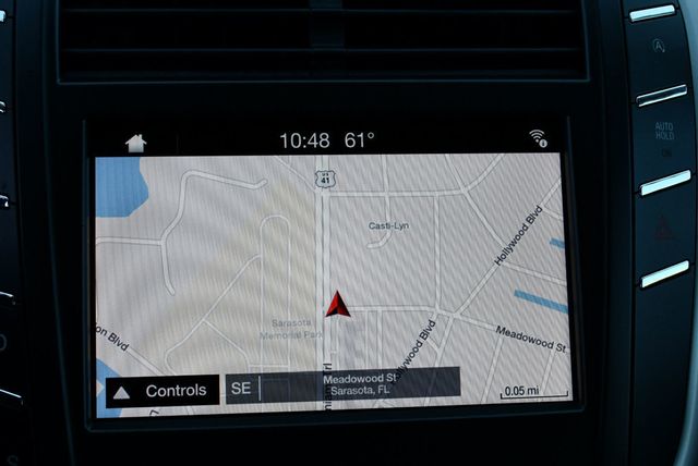 2017 Lincoln MKC Select FWD SUV W/Select Plus Package - 22978876 - 50