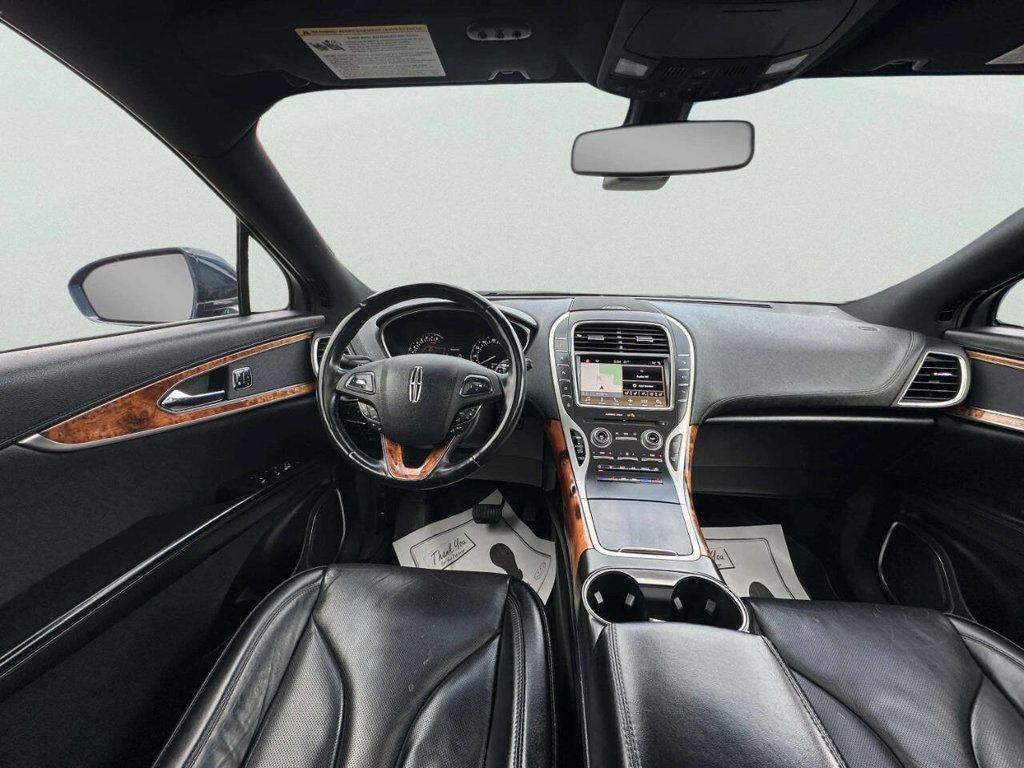 2017 Lincoln MKX Reserve AWD - 23023828 - 19