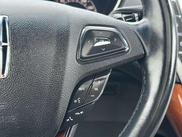 2017 Lincoln MKX Reserve AWD - 23023828 - 29