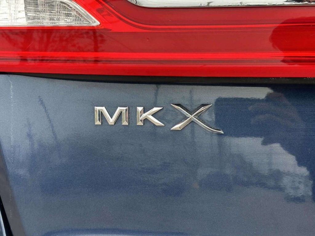 2017 Lincoln MKX Reserve AWD - 23023828 - 35