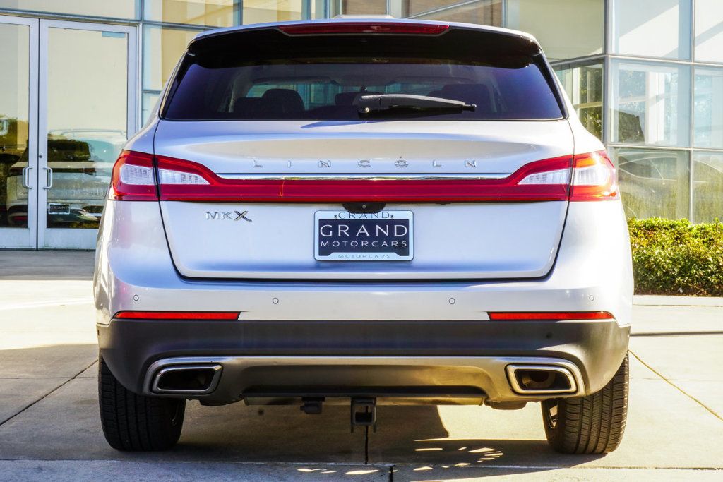 Lincoln MKX photo 12