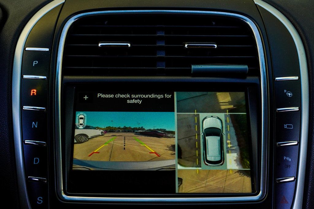 Lincoln MKX photo 27