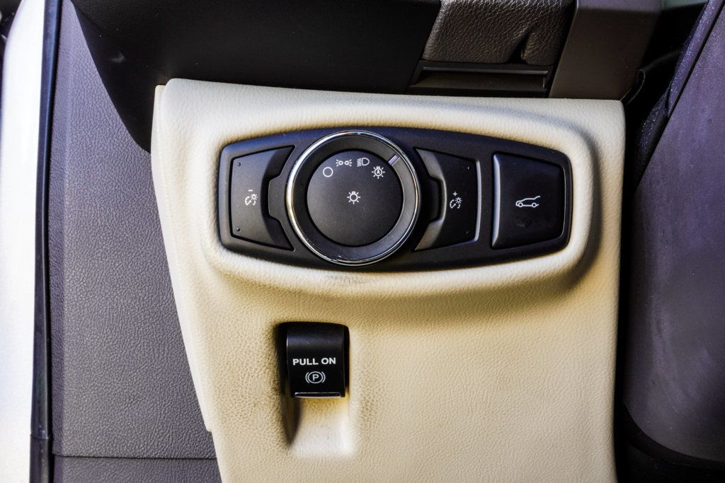 Lincoln MKX photo 31