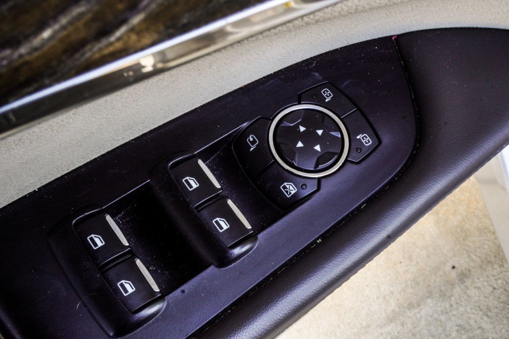 Lincoln MKX photo 33