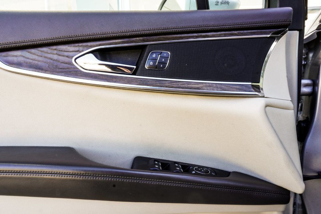 Lincoln MKX photo 34