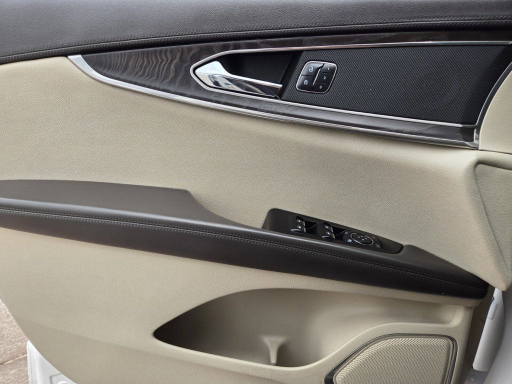 2017 Lincoln MKX Select FWD - 22974466 - 13