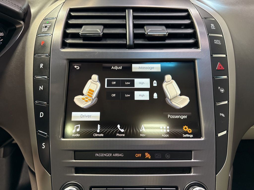 2017 Lincoln MKZ Black Label AWD - 23031565 - 16