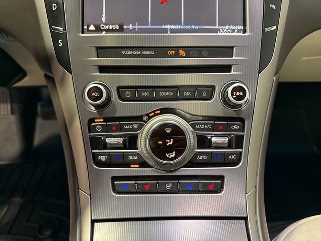 2017 Lincoln MKZ Black Label AWD - 23031565 - 19